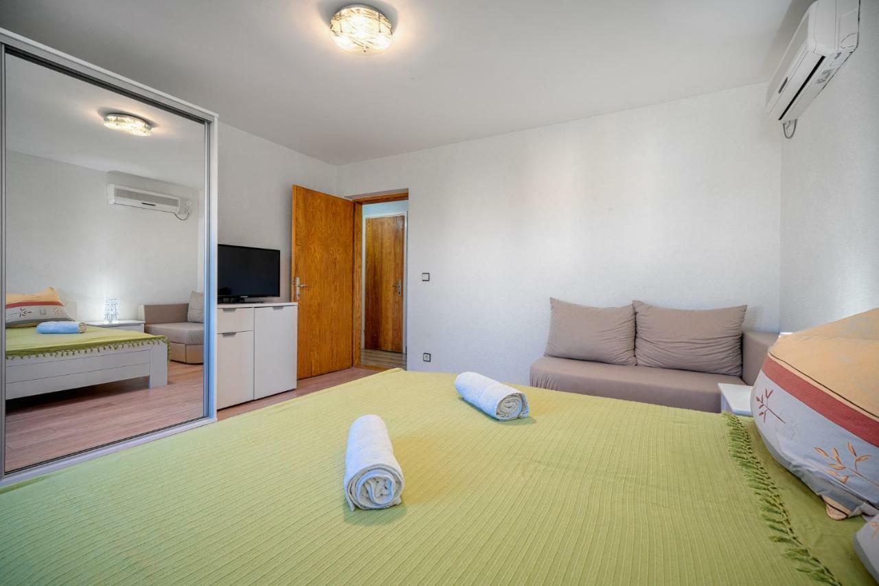 Apartmani Pataca Vodice Kültér fotó