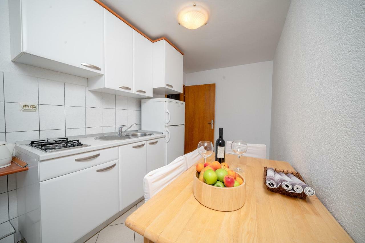 Apartmani Pataca Vodice Kültér fotó